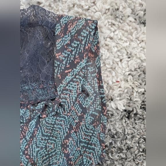 Bundle Only: Daniel Rainn Women S Sleeveless Boho Chiffon Split Teal Print Top.‎ - Picture 7 of 10